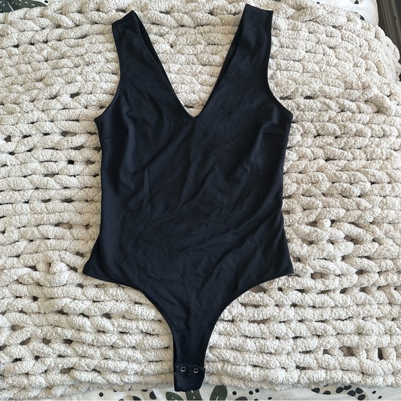 Black V Neck Bodysuit - Picture 2 of 2